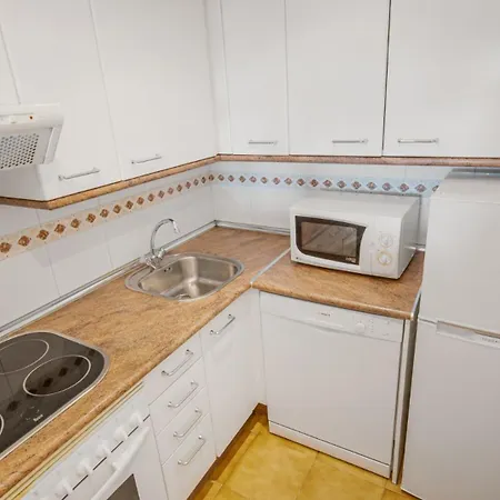 1 Bedroom Apartment, With Sea Views, In Medina Garden - Puerto Banus Apartment
