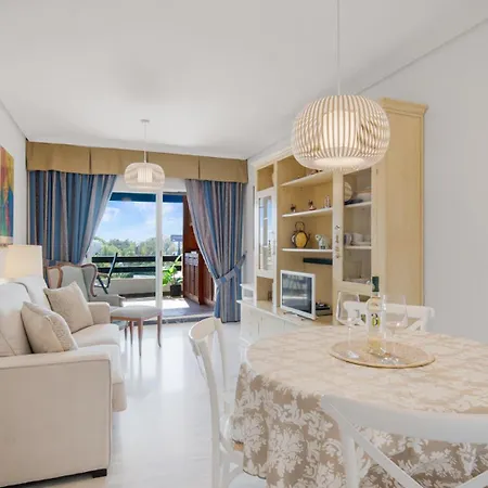 1 Bedroom Apartment, With Sea Views, In Medina Garden - Puerto Banus Apartamento